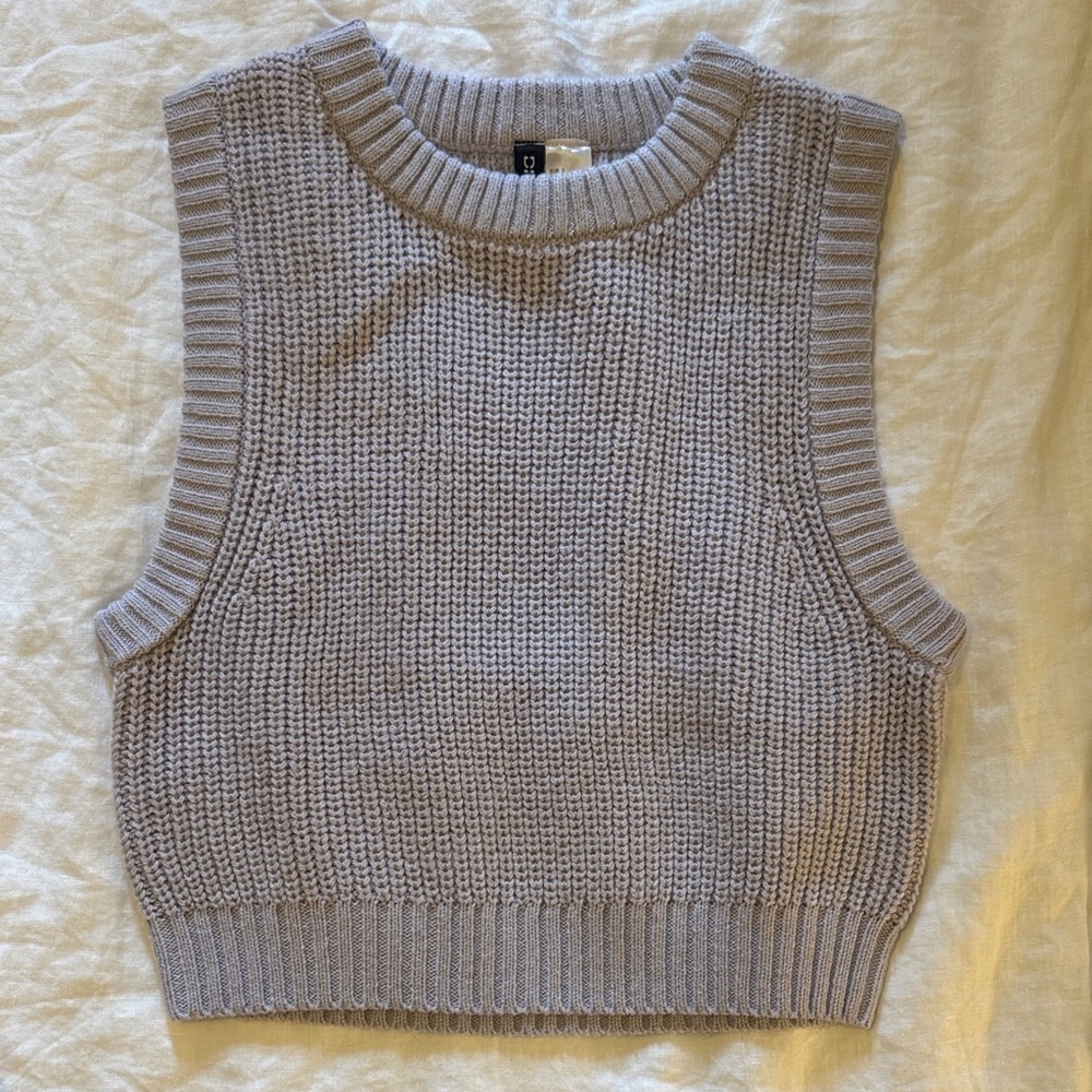 H&M light lavender knit cropped sweater tank